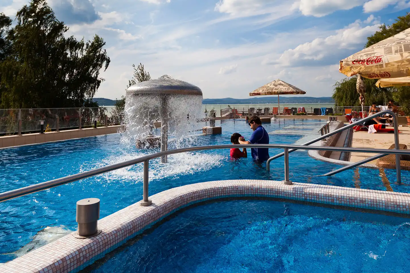 Hotel Wellamarin Pool