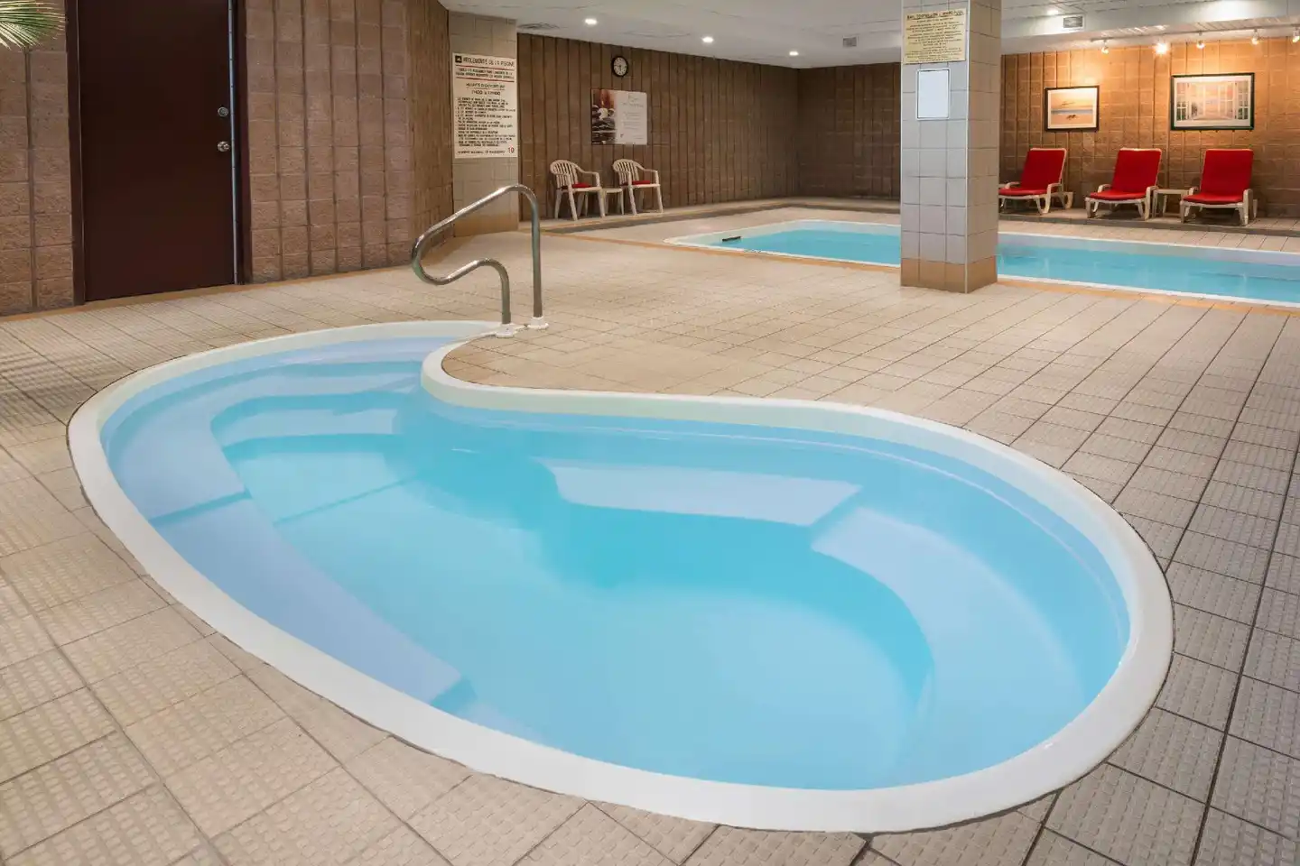 Ramada Plaza Manoir du Casino Hallenbad
