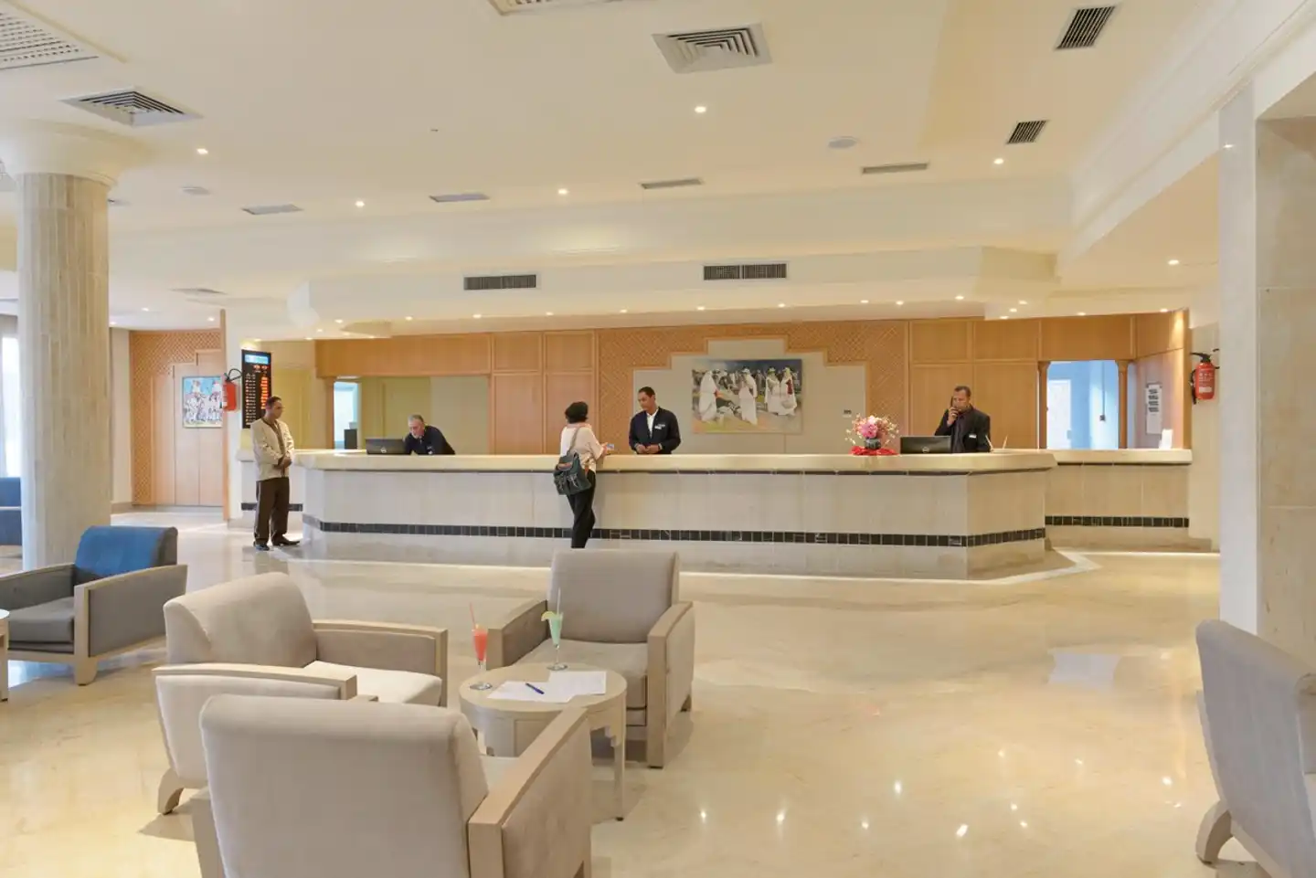 Monarque Dar Narjes Lobby