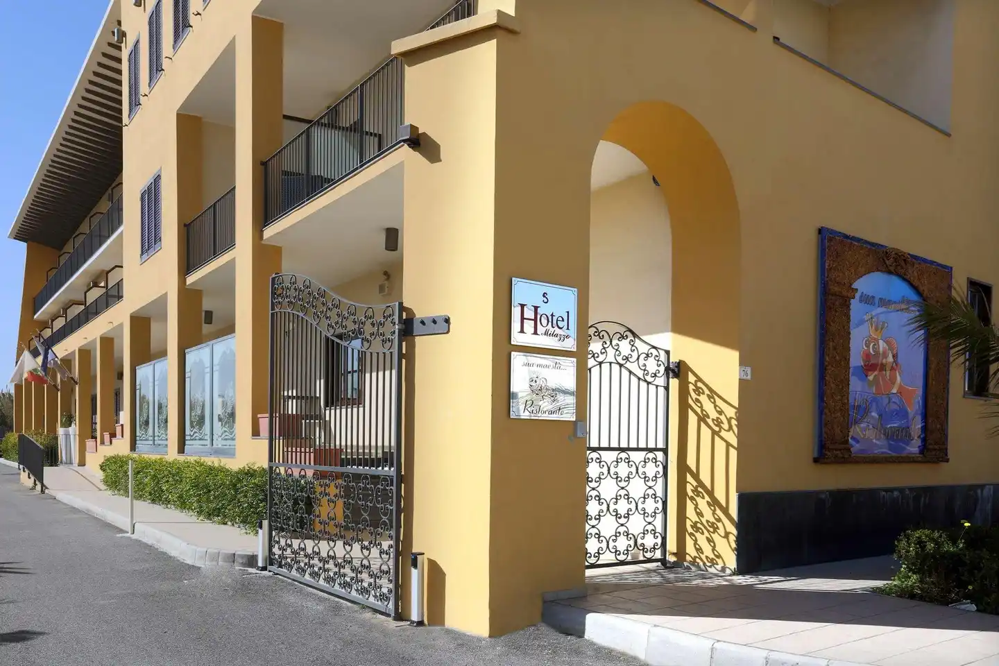 Milazzo Lobby