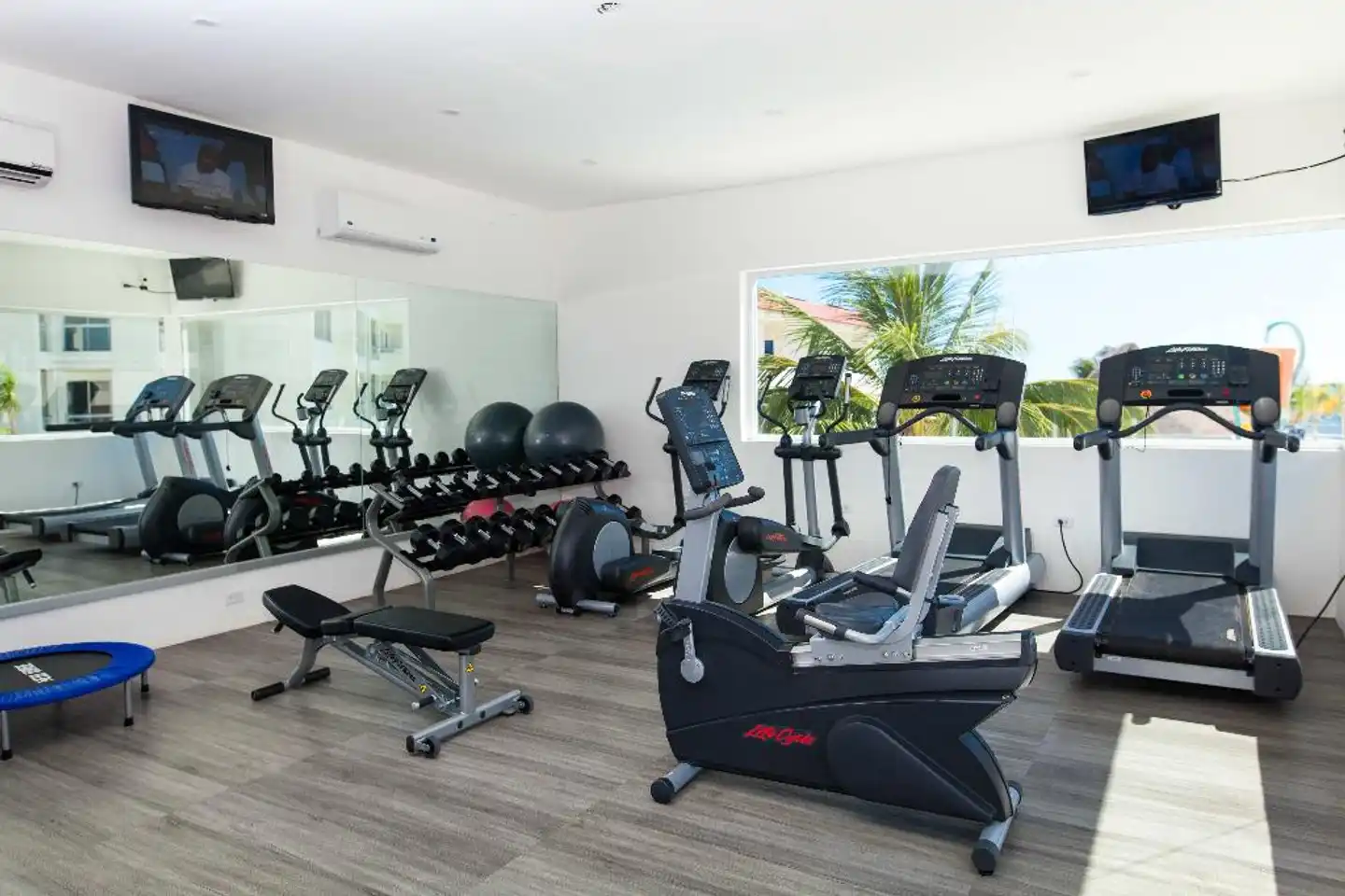 Aquamarina Beach Hotel Sport und Entertainment