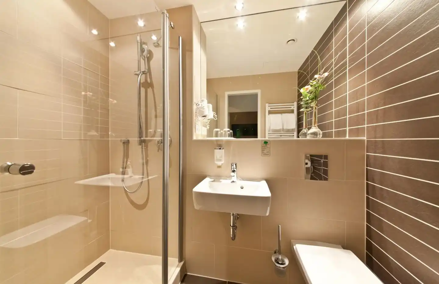 Novum Style Hotel Berlin-Centrum Badezimmer