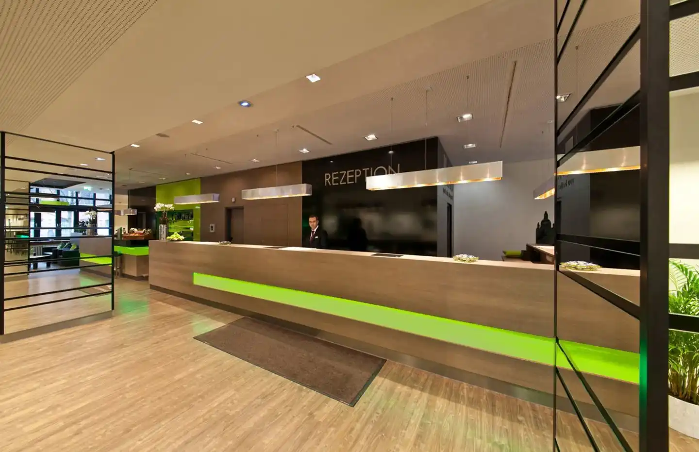Novum Style Hotel Berlin-Centrum Sport und Entertainment