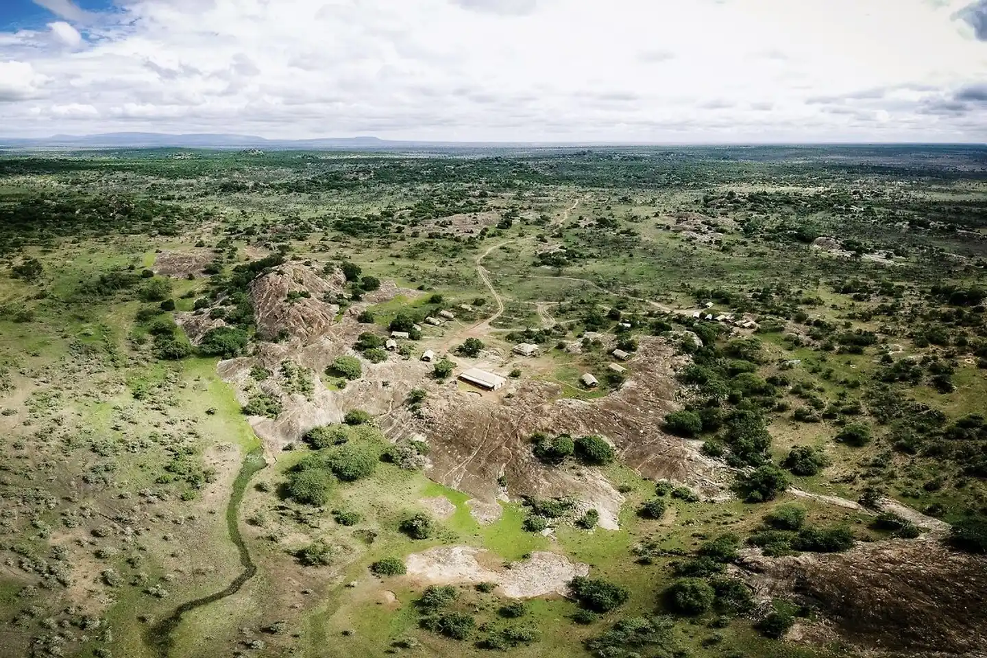 Sanctuary Kichakani Serengeti Camp Landschaft