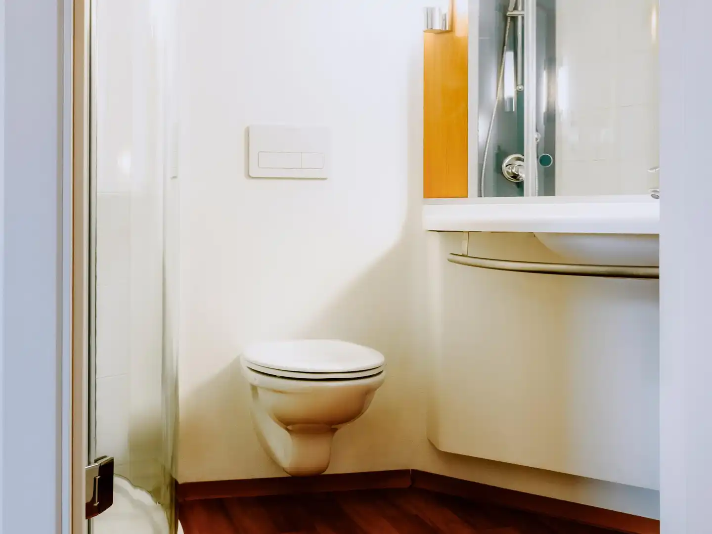 ibis Sofia Airport Badezimmer