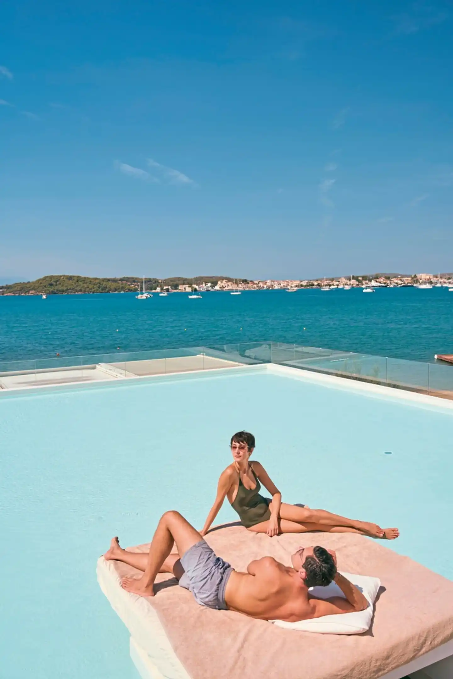 Nikki Beach Resort & Spa, Porto Heli Personen