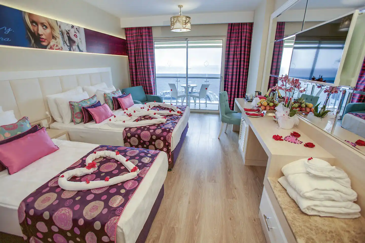 Azura Deluxe Resort & Spa Hotel Wohnbeispiel