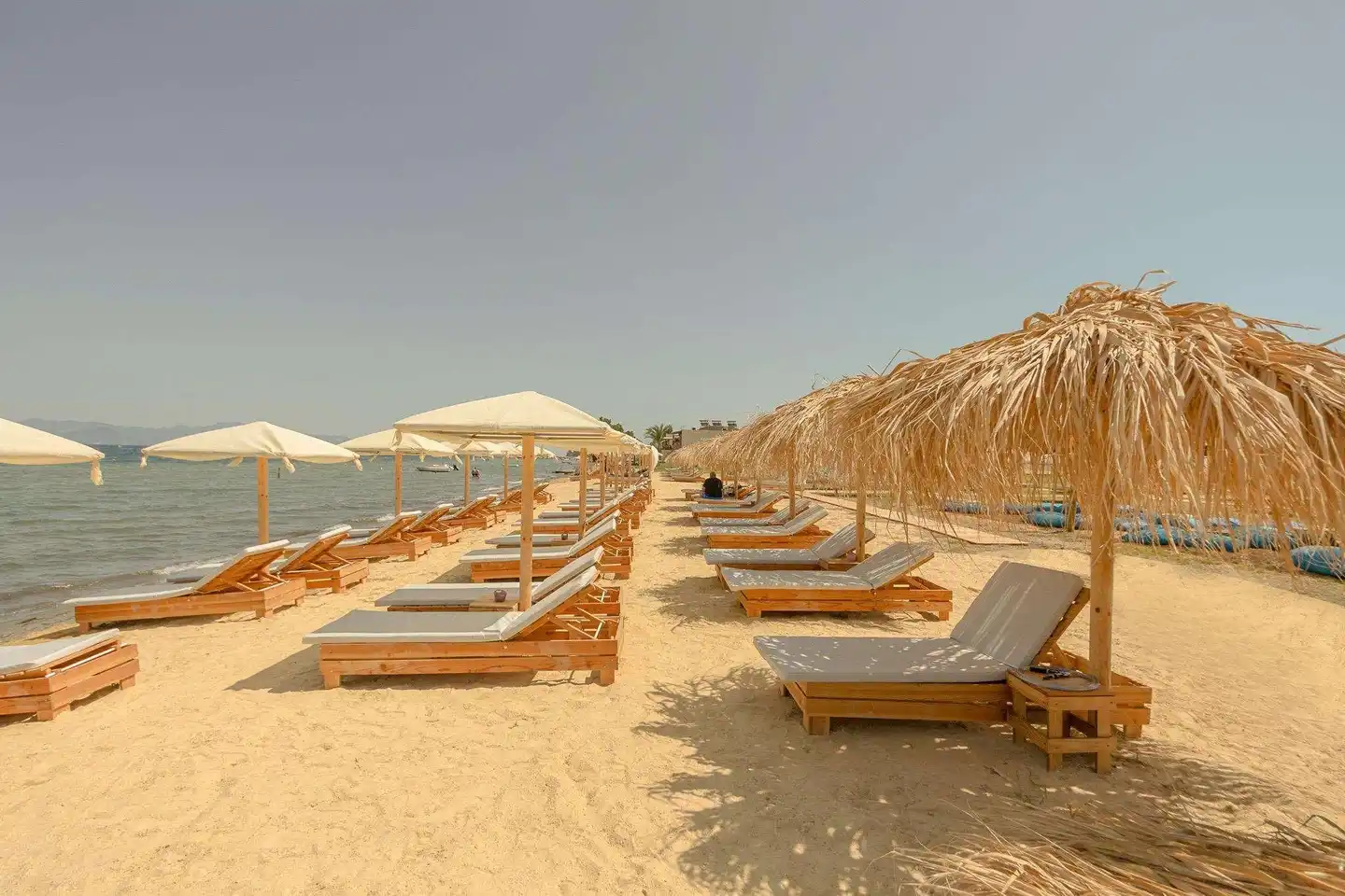 Ekati Mare Lifestyle Resort Strand