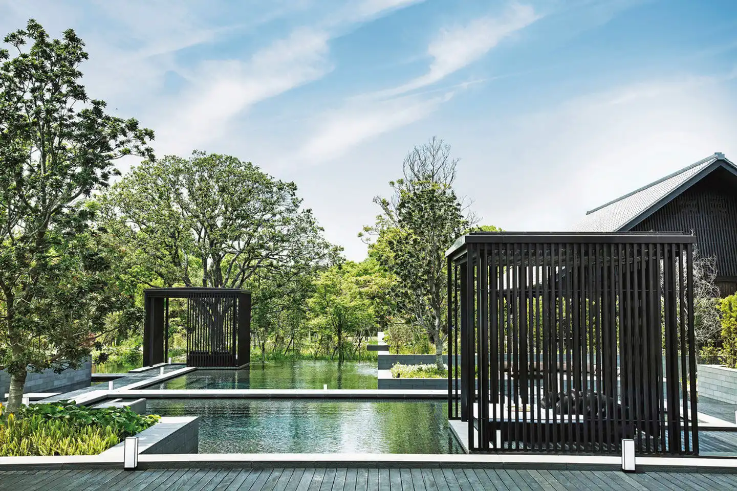 Amanemu Pool