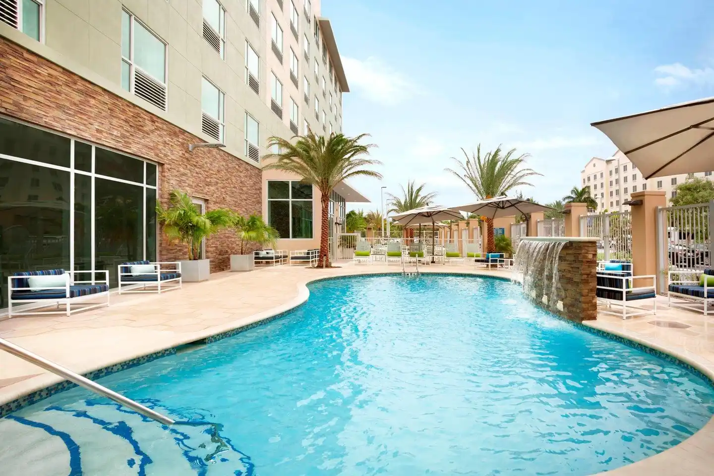 Four Points by Sheraton Miami Airport Pool