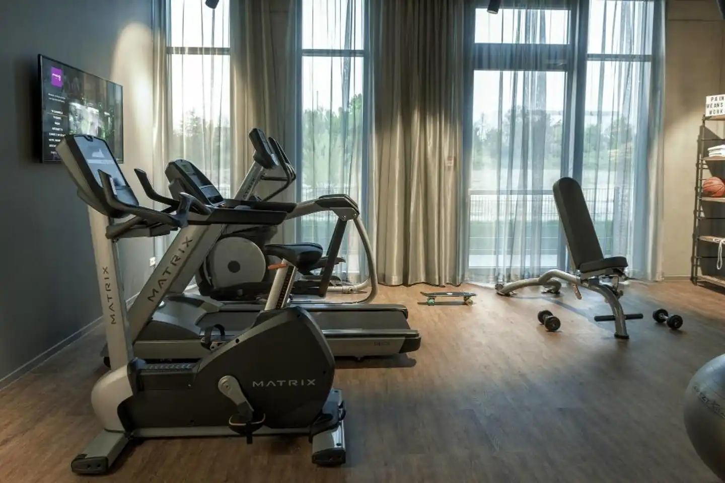 Moxy Frankfurt Airport Sport und Entertainment