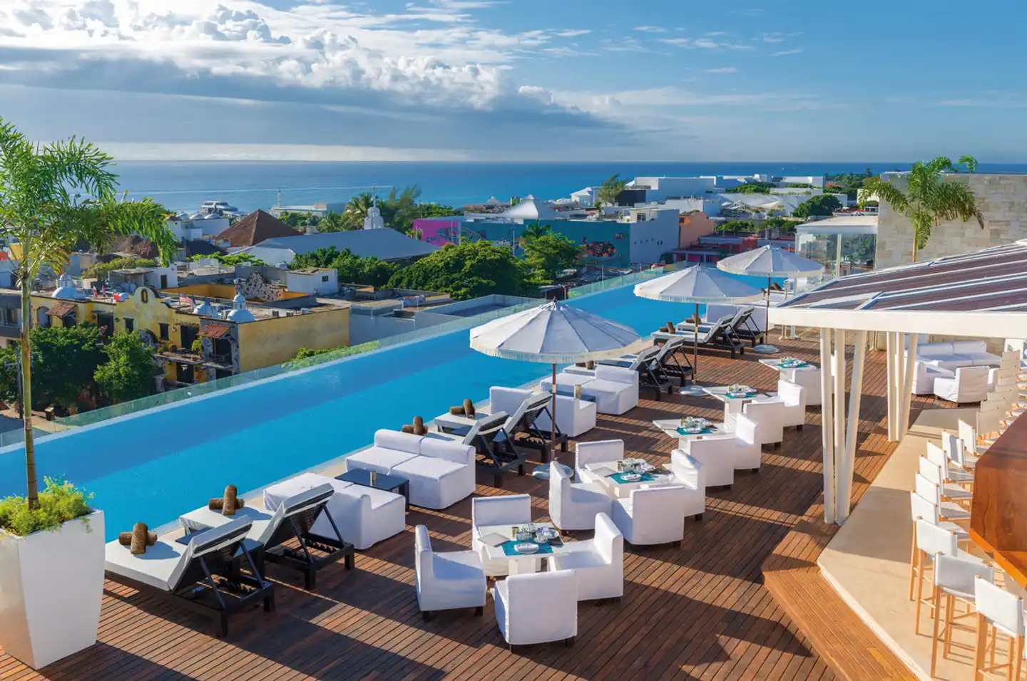 The Fives Downtown Hotel & Residences Pool