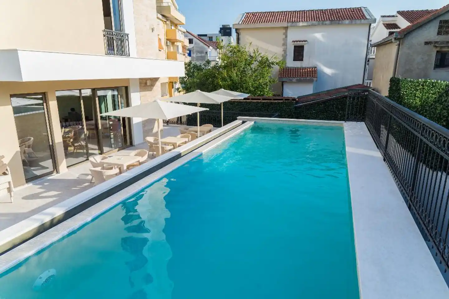 Hotel Kadmo by Aycon Pool