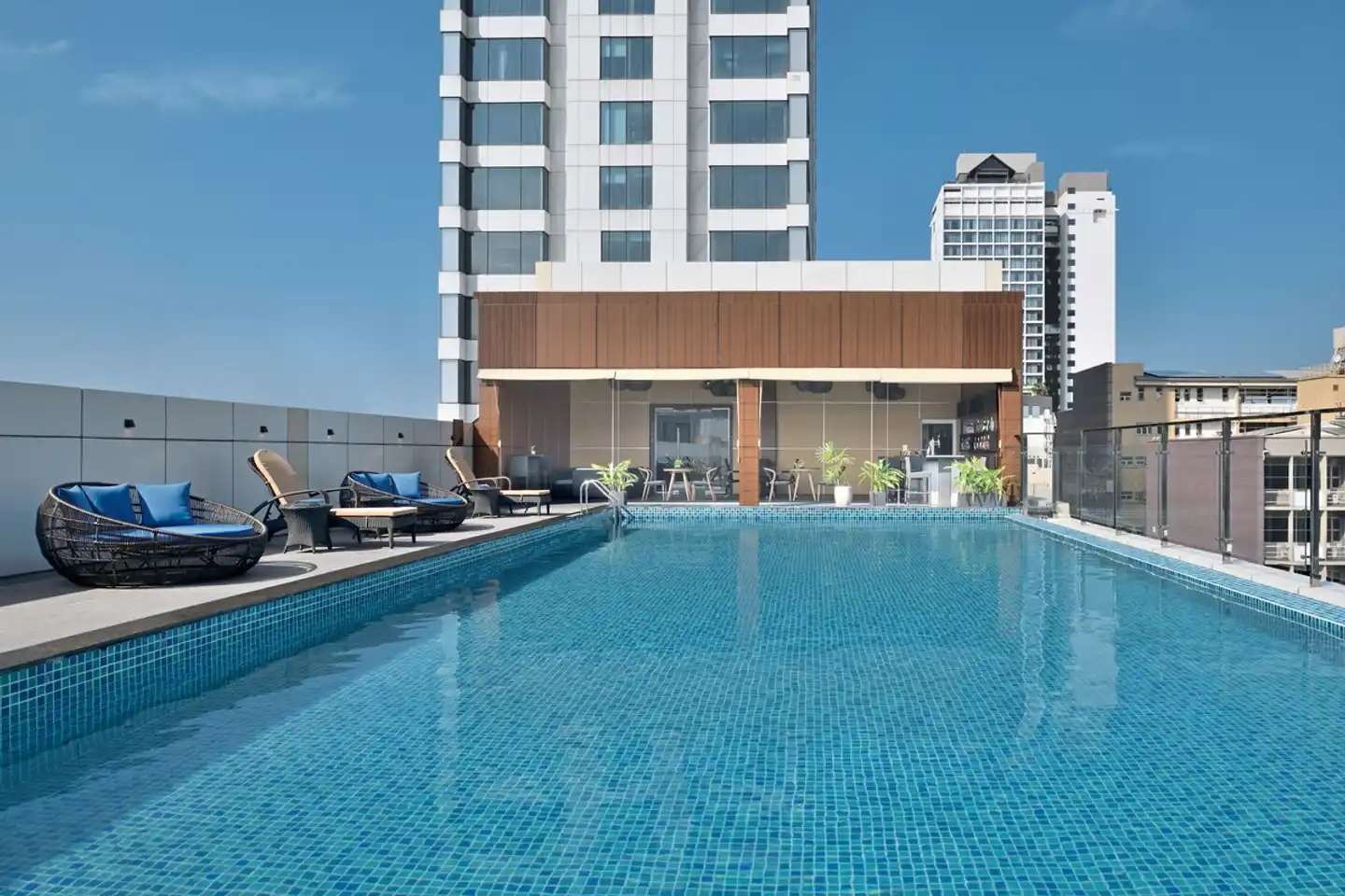 Sheraton Colombo Hotel Pool