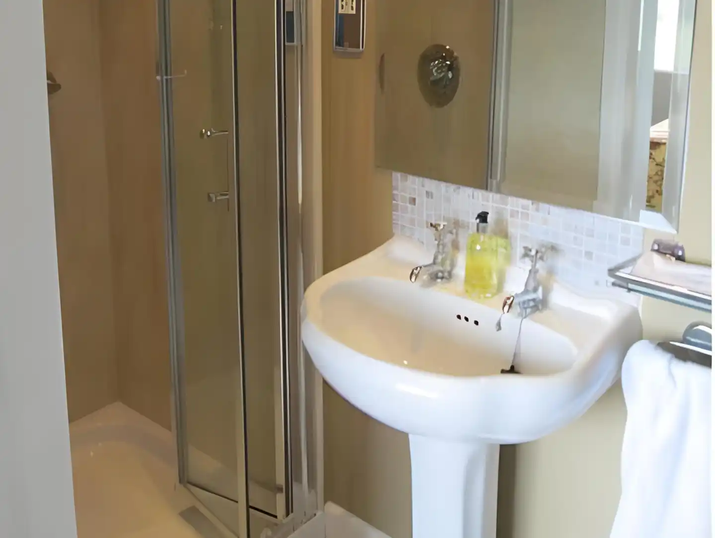 Lios Na Manach Farmhouse B&B Badezimmer