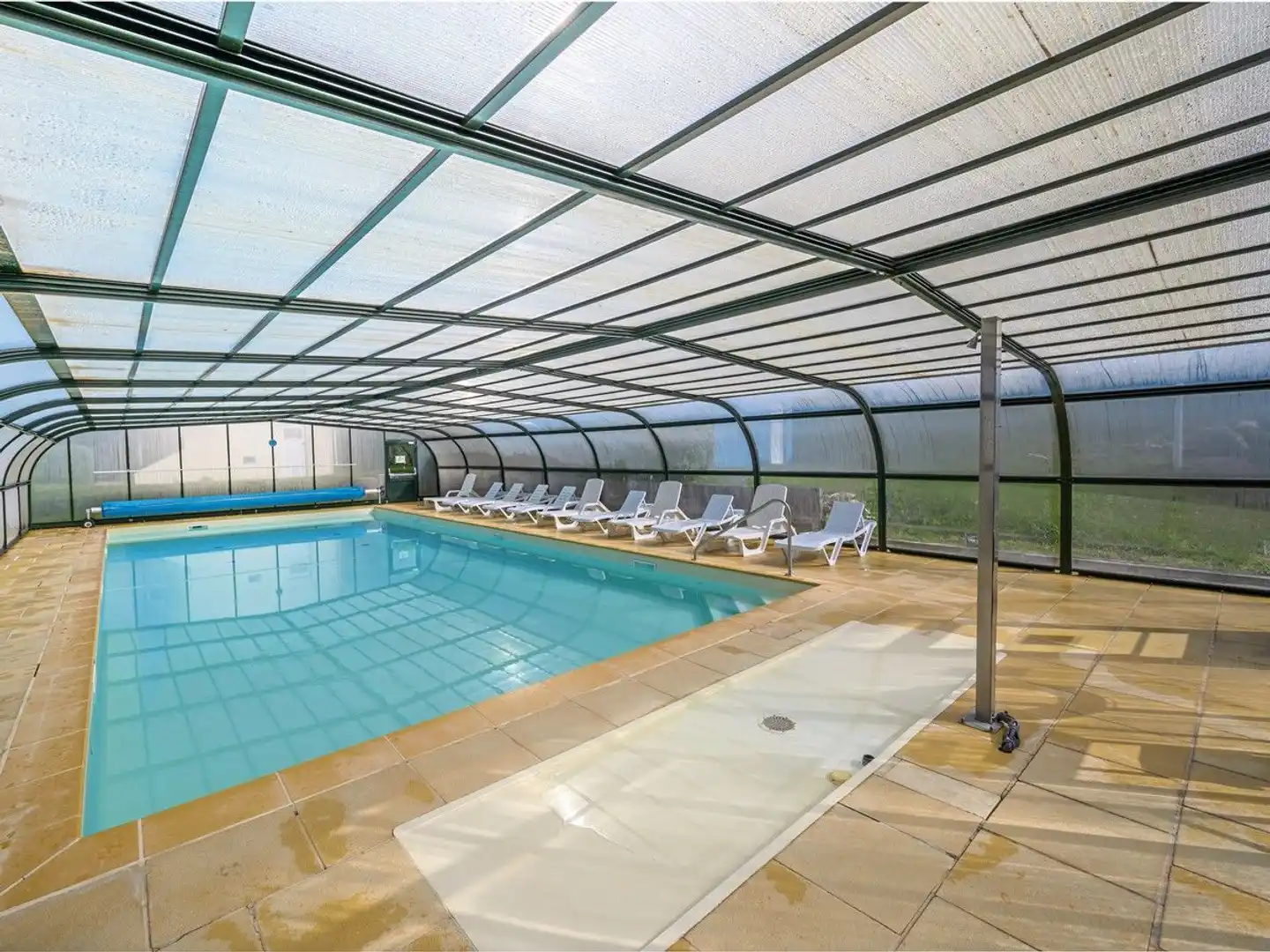 Résidence Les Terrasses de Pentrez Hallenbad