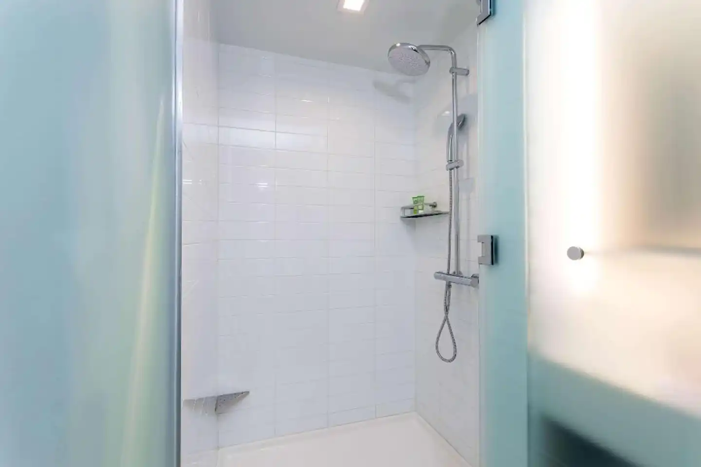 Wyndham Garden Miami International Airport Badezimmer