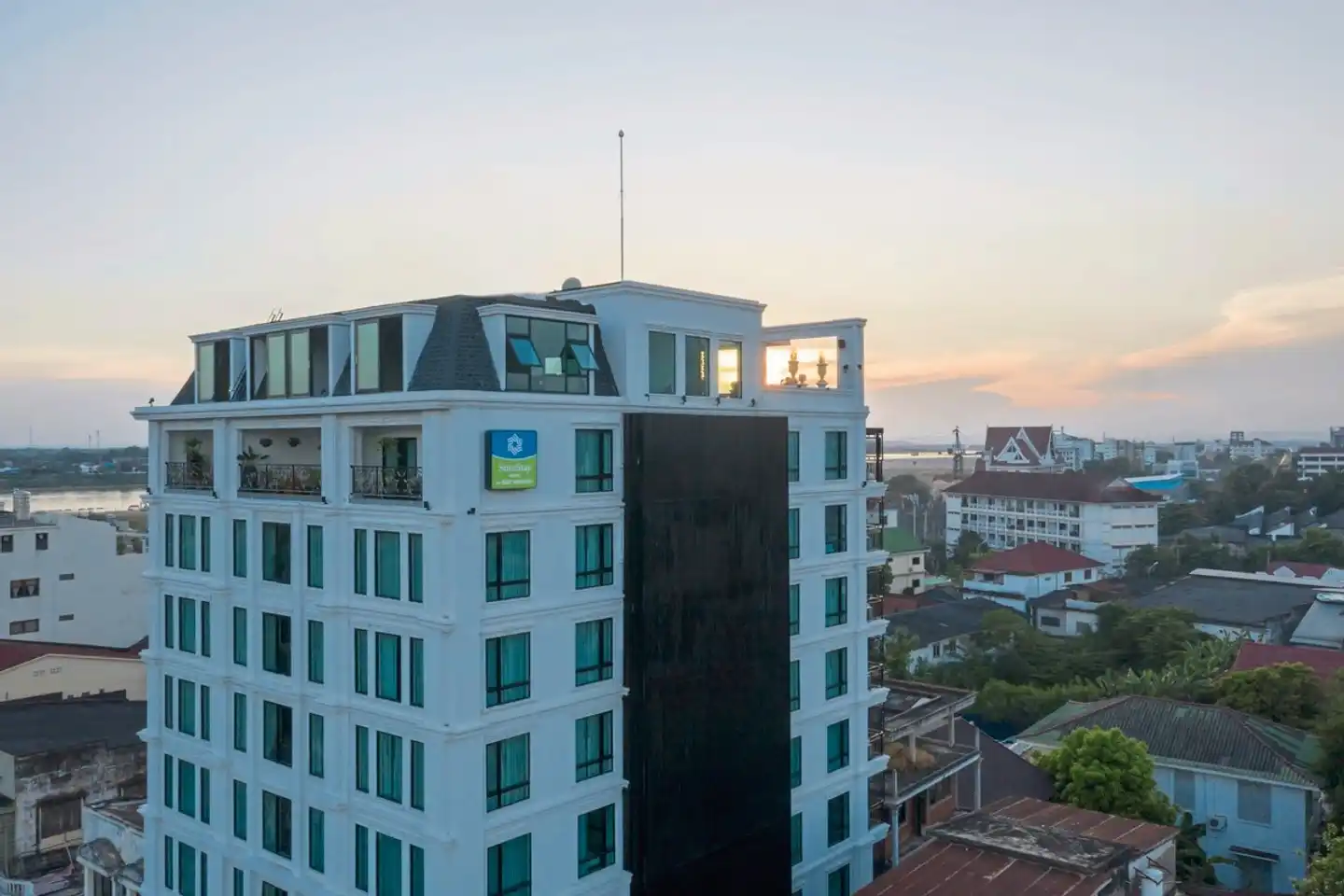 SureStay Hotel by Best Western Vientiane Aussenansicht