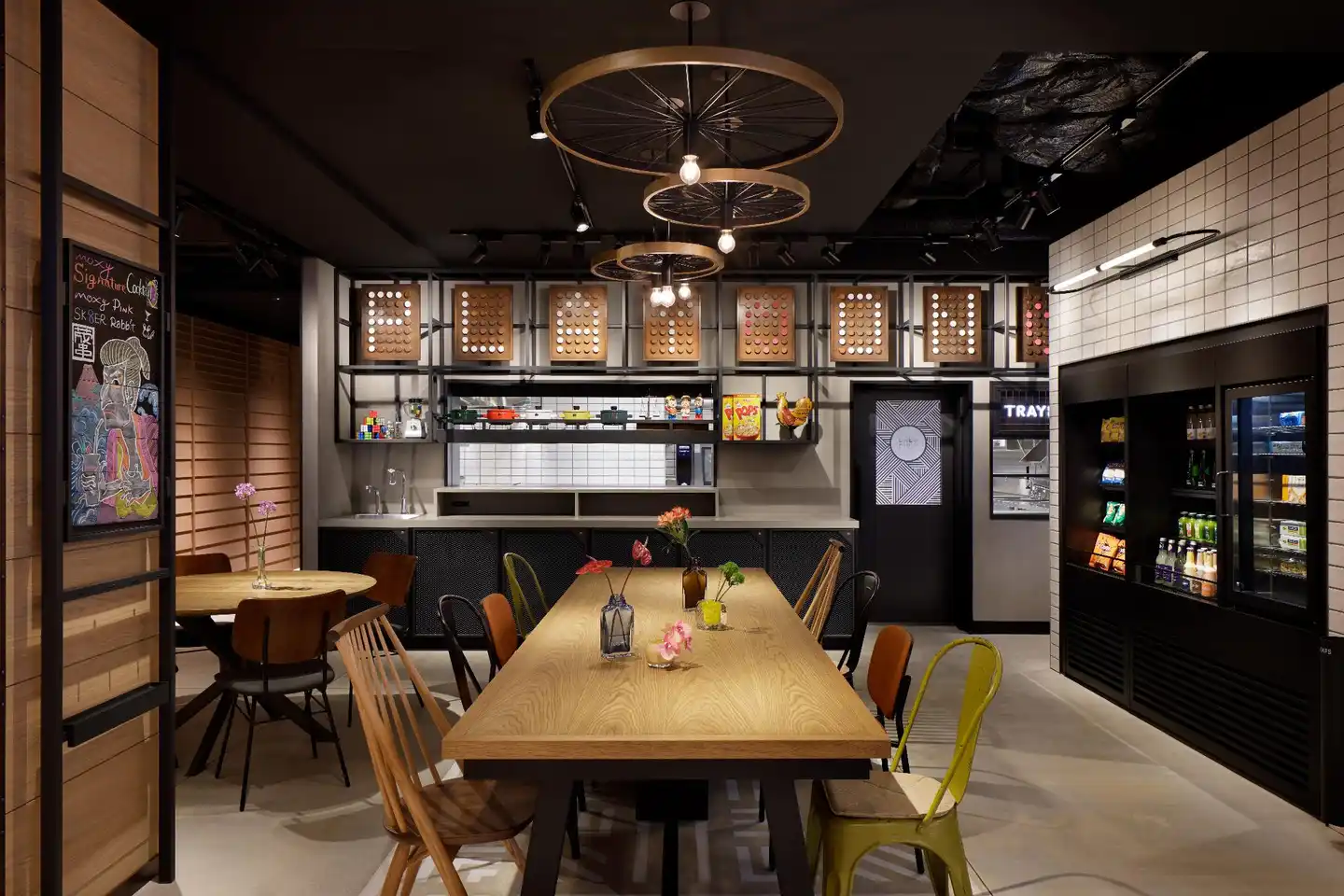 Moxy Kyoto Nijo Restaurant