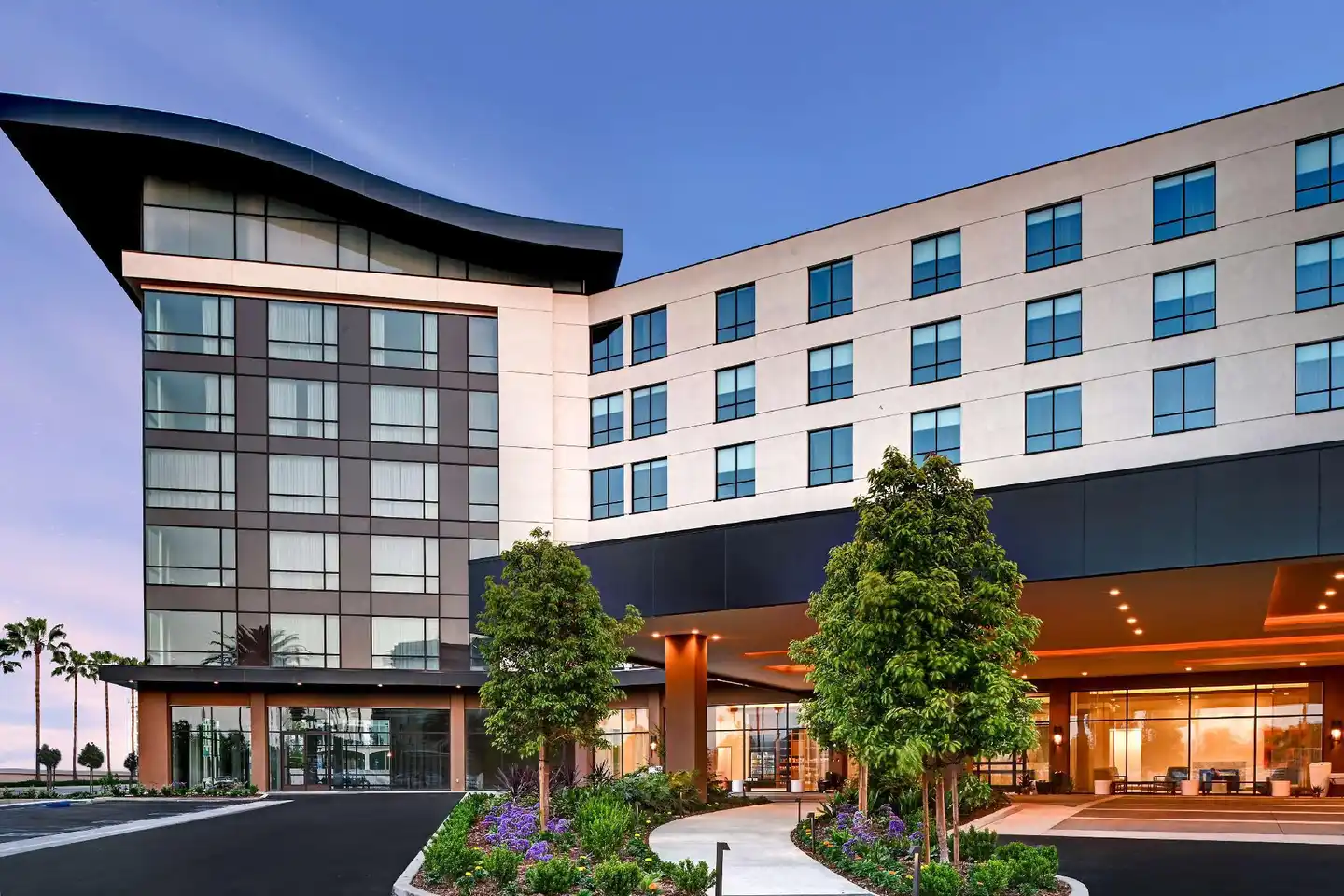 Hilton Garden Inn Anaheim Resort Aussenansicht