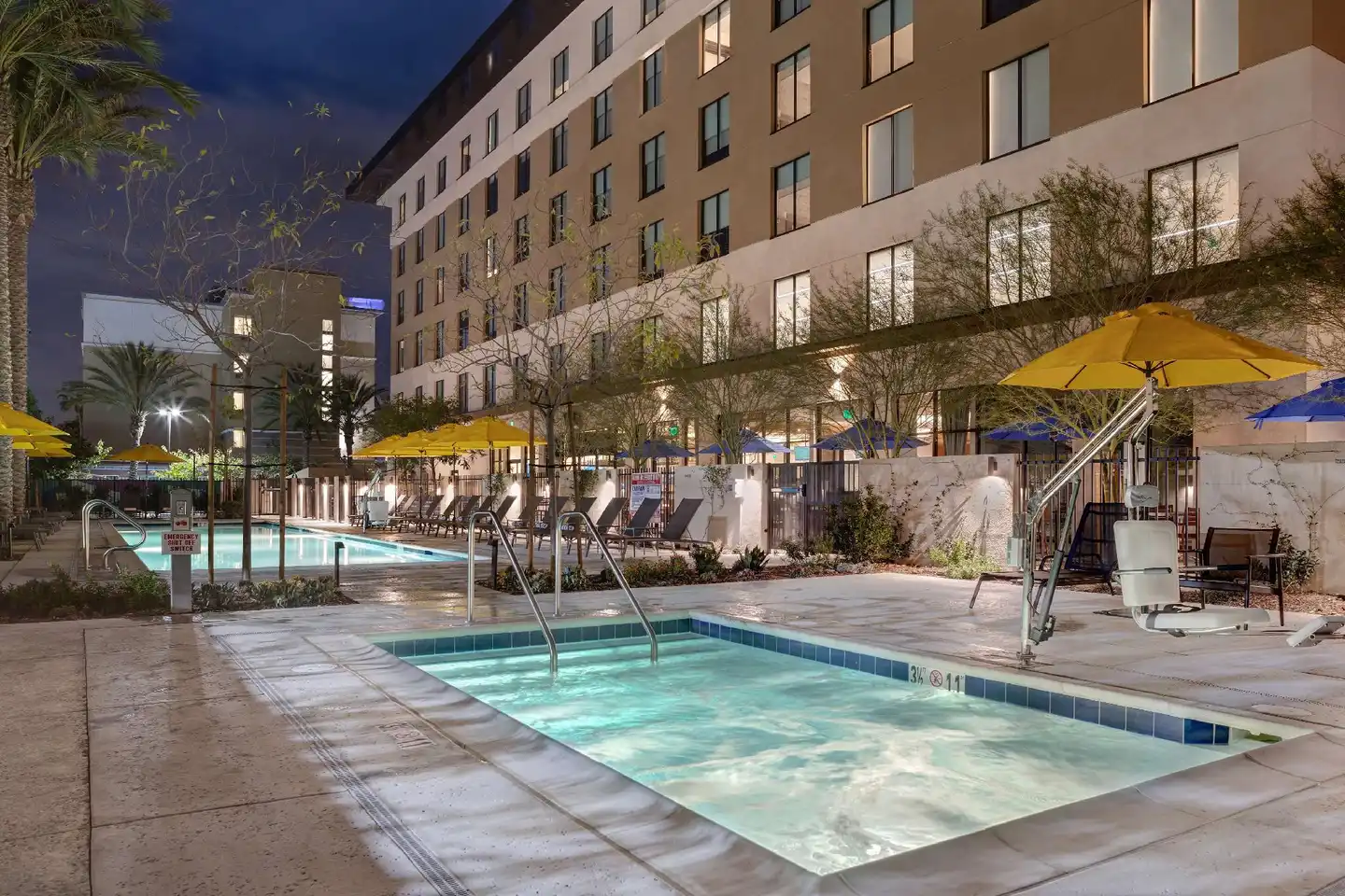 Hilton Garden Inn Anaheim Resort Pool