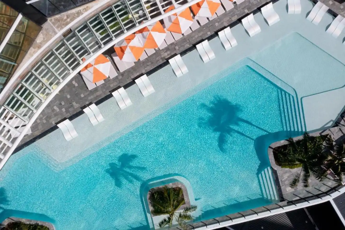 Dorsett Gold Coast Hallenbad