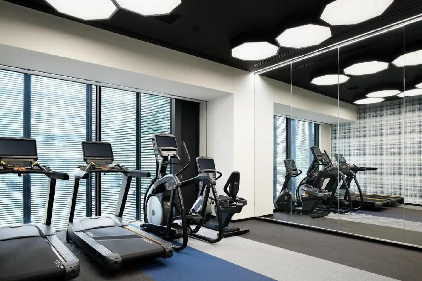 Aloft Tokyo Ginza Sport und Entertainment