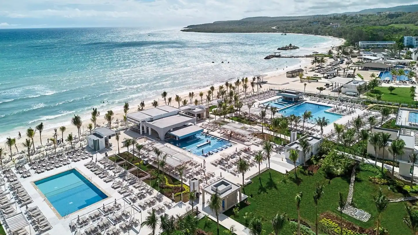 RIU Palace Aquarelle Pool