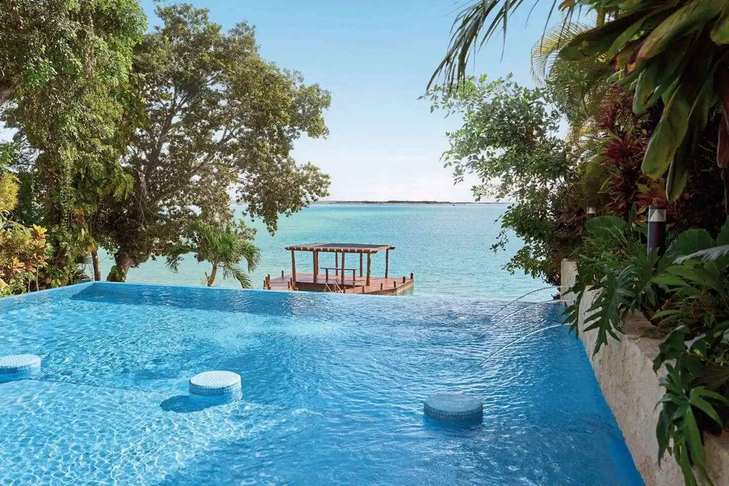 Cristalino Lagoon Front Hotel Restaurant & Spa Pool
