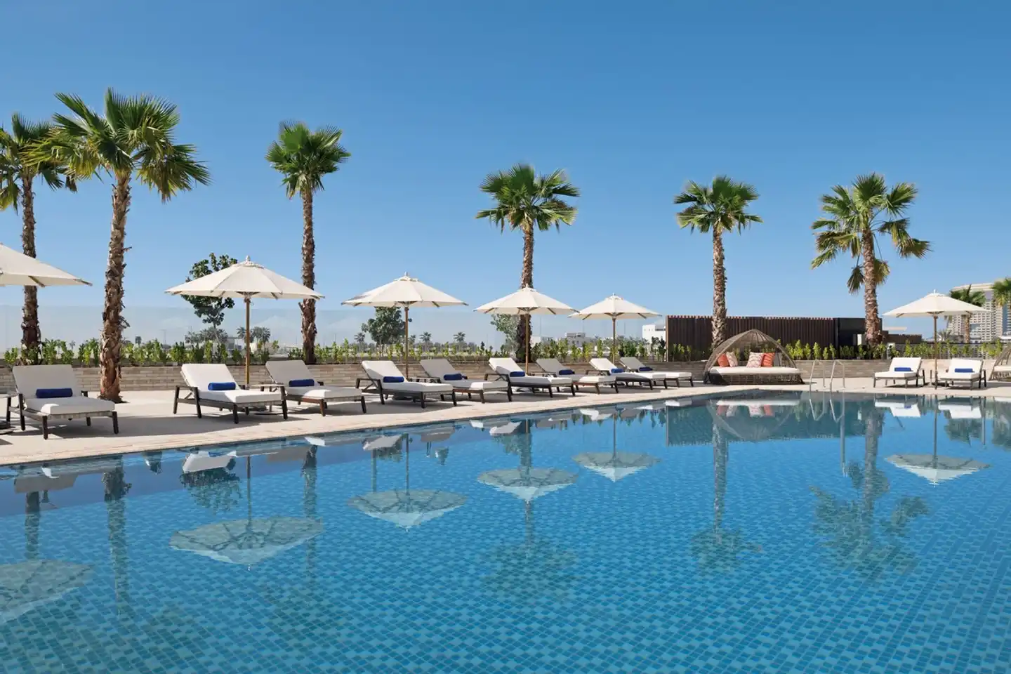InterContinental Residences Abu Dhabi Pool