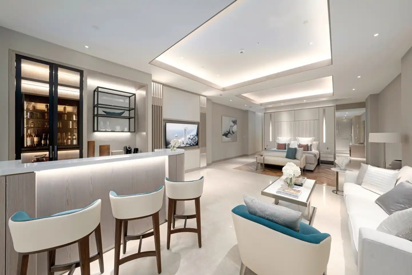 FIVE LUXE JBR Bar