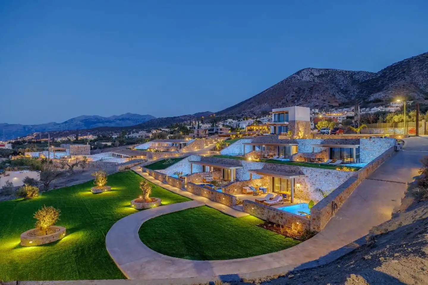 Deos Luxury Suites Aussenansicht
