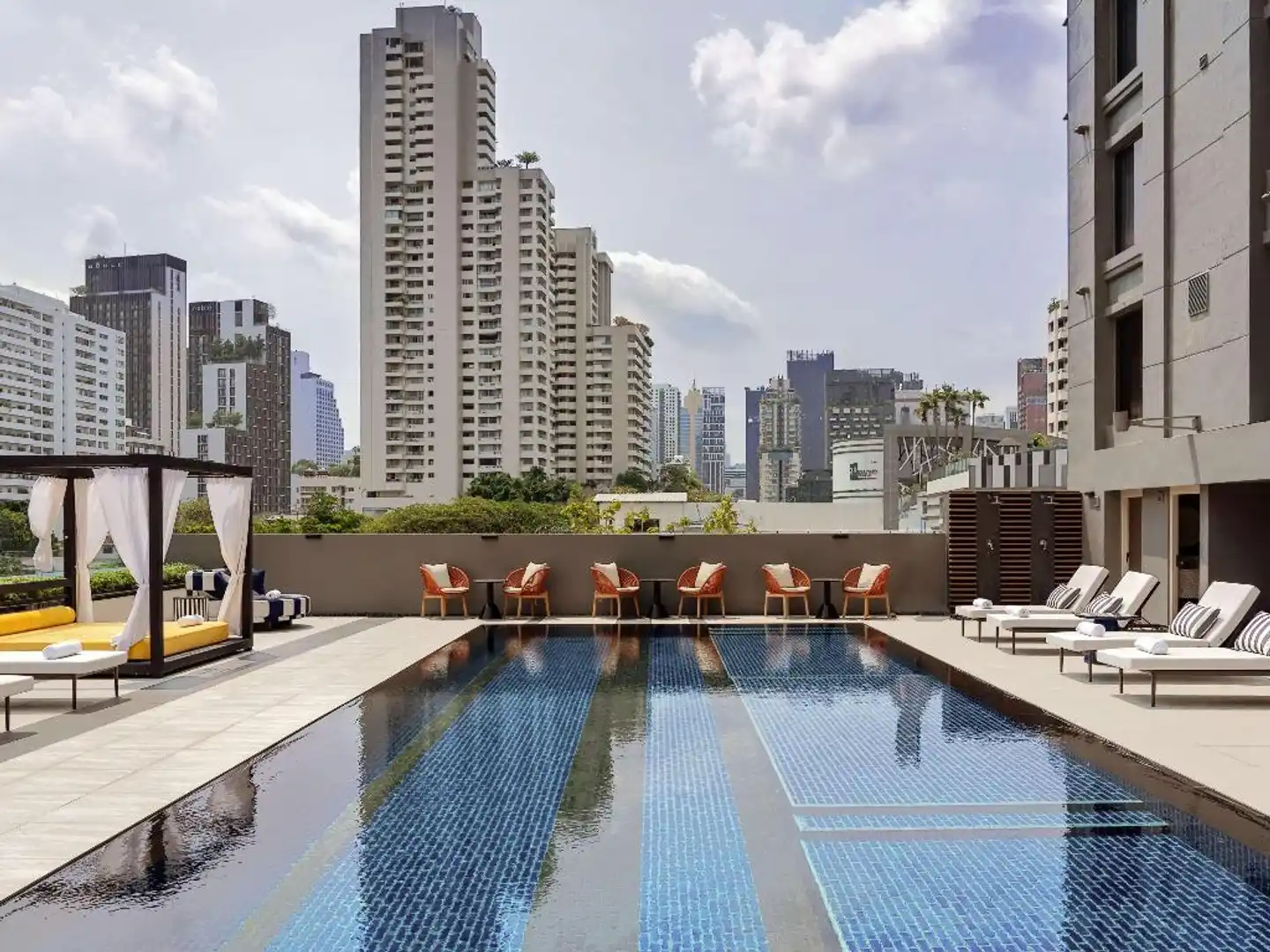 Tribe Living Bangkok Sukhumvit 39 Pool
