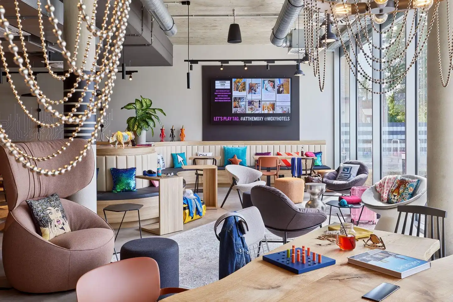 Moxy Karlsruhe Bar