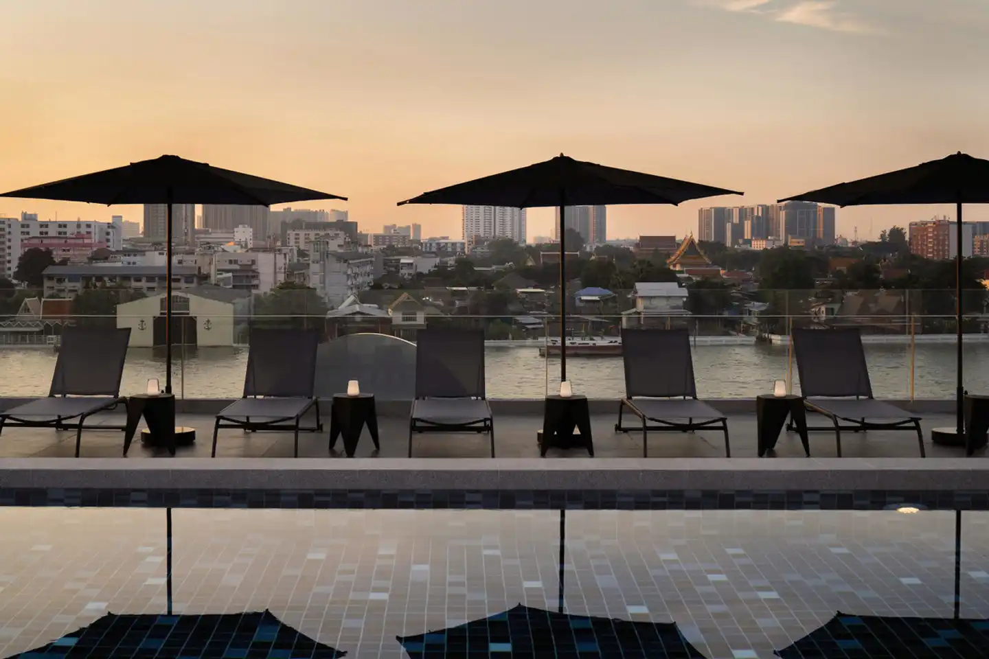 The StandardX Bangkok Phra Arthit Terrasse