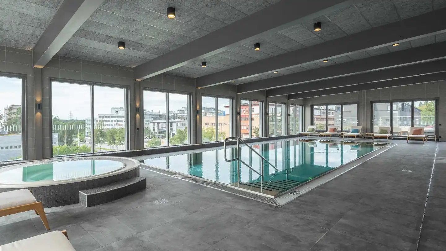 voco Stockholm - Kista, an IHG Hotel Hallenbad