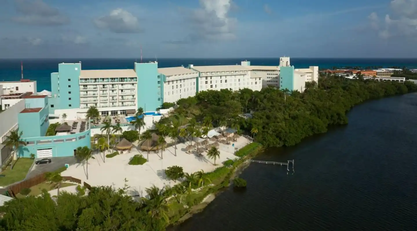 The Westin Cancun Resort Villas & Spa Aussenansicht
