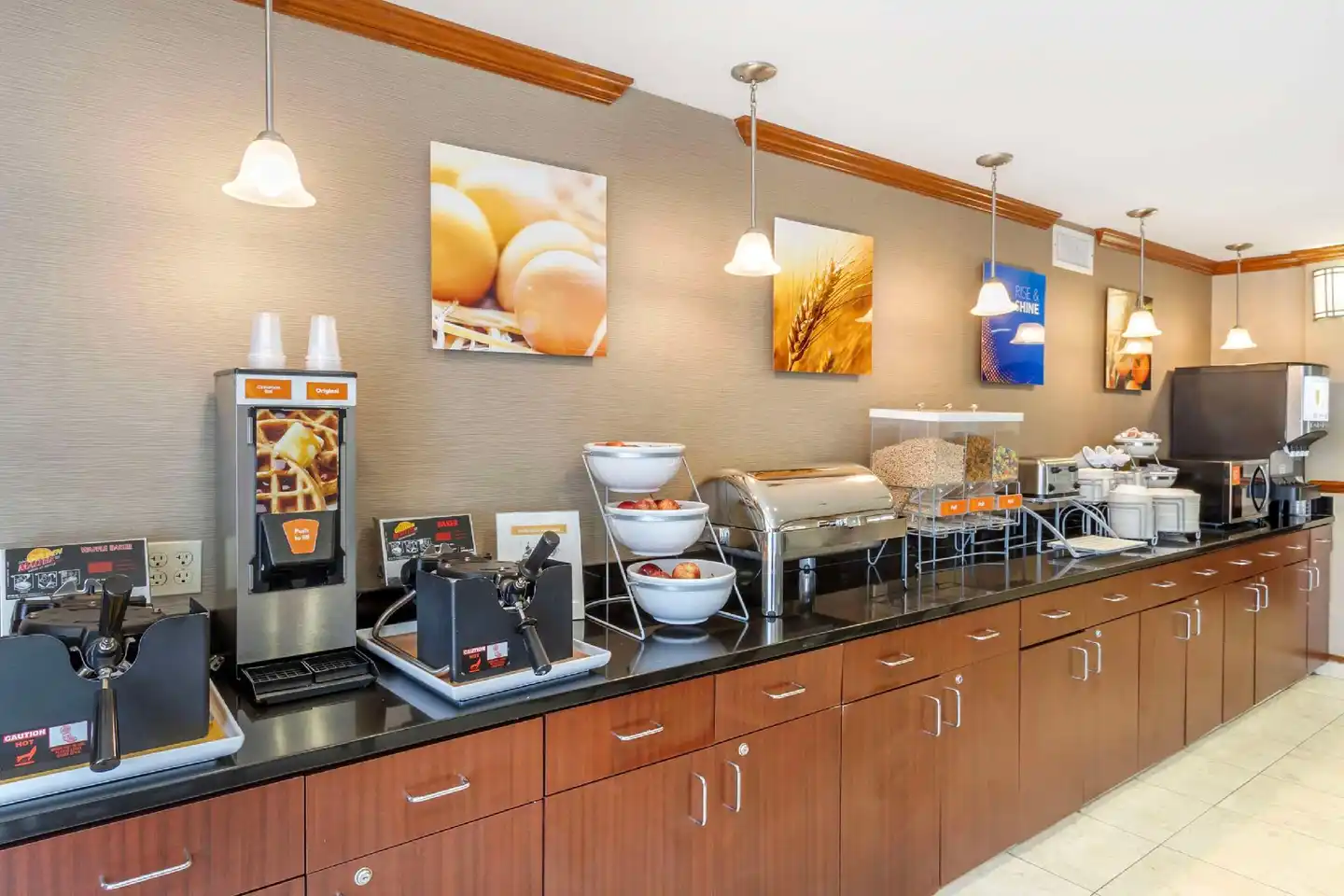 Comfort Inn & Suites Convention Center Restaurant