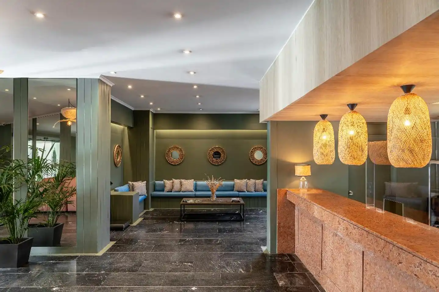 Dorisol Buganvilia Lobby