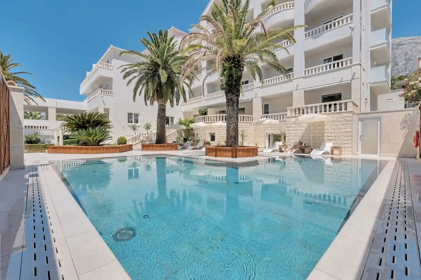 Laurentum Pool