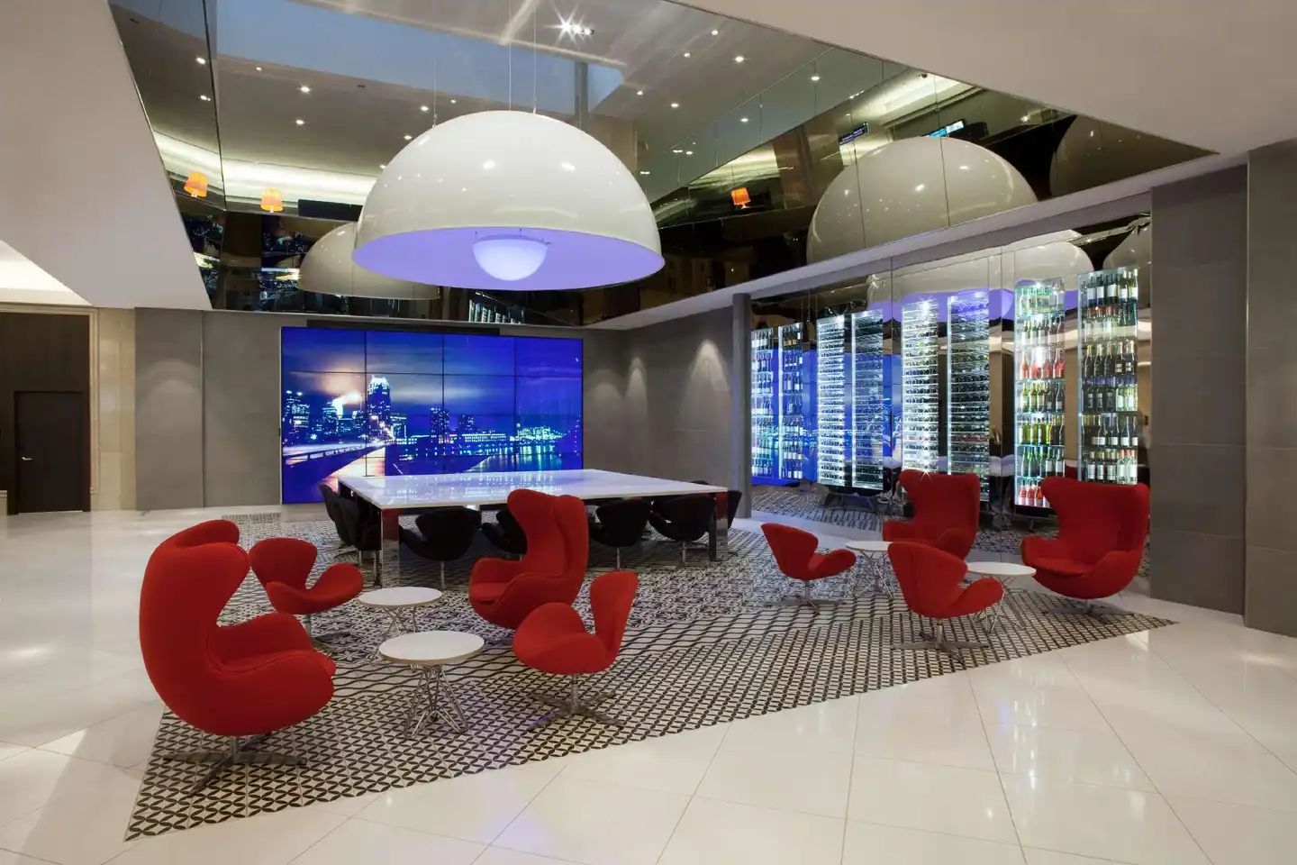 Royal Sonesta Minneapolis Downtown Lobby