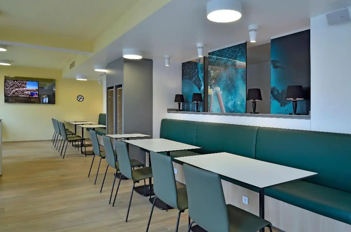 B&B Hotel Jena Bar