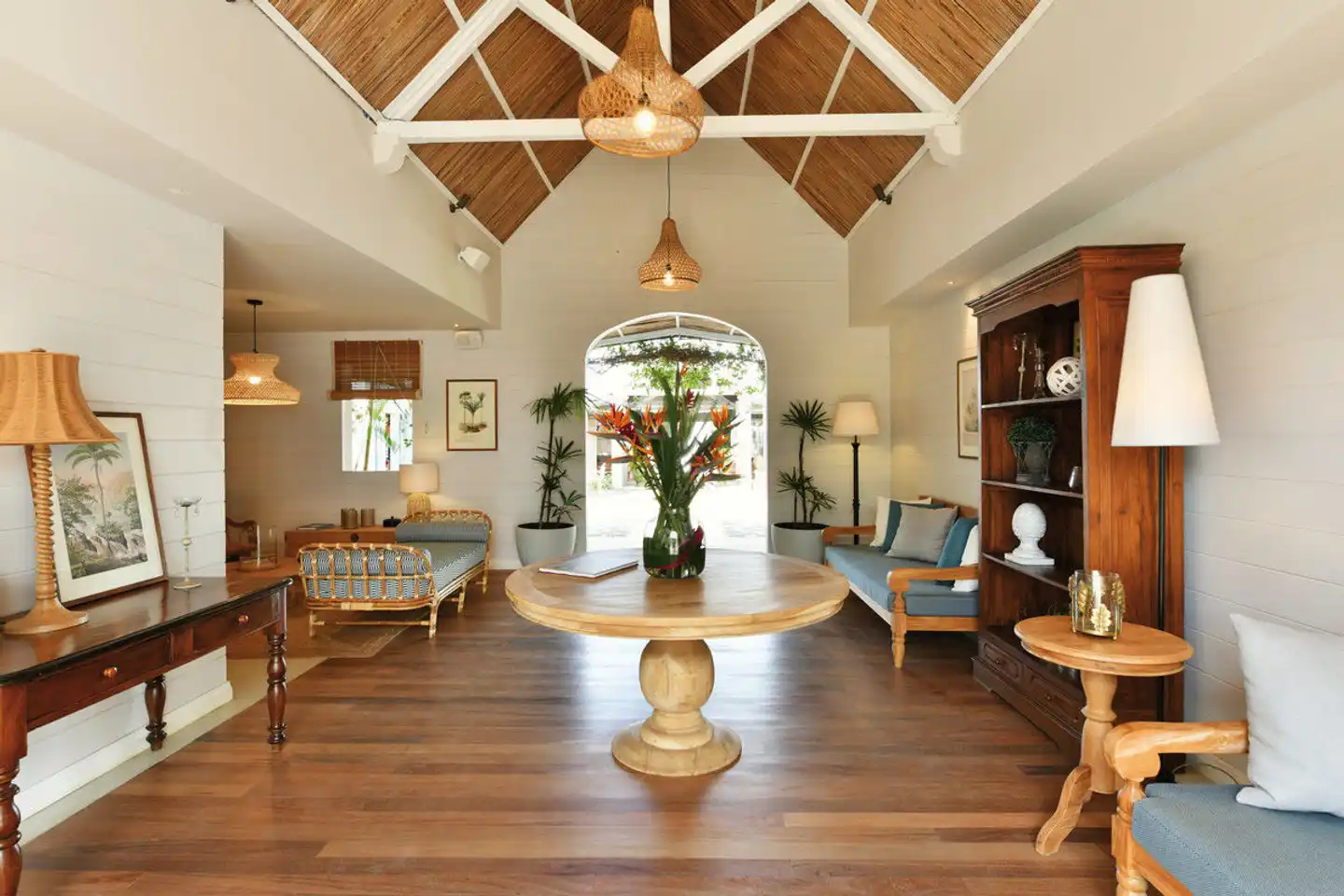 Veranda Grand Baie Hotel & Spa Lobby