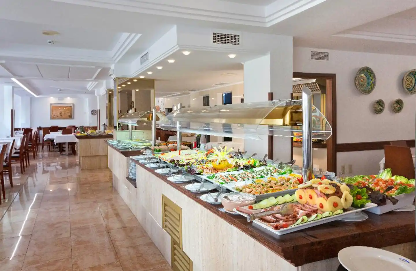 Biniamar Restaurant