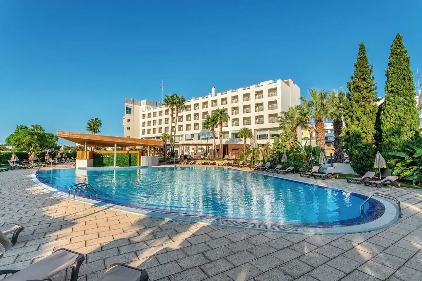 AP Maria Nova Lounge Pool