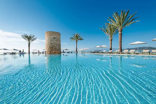 Torre del Mar Pool
