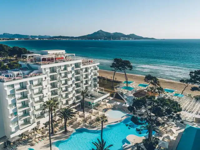 Iberostar Waves Alcudia Park Aussenansicht