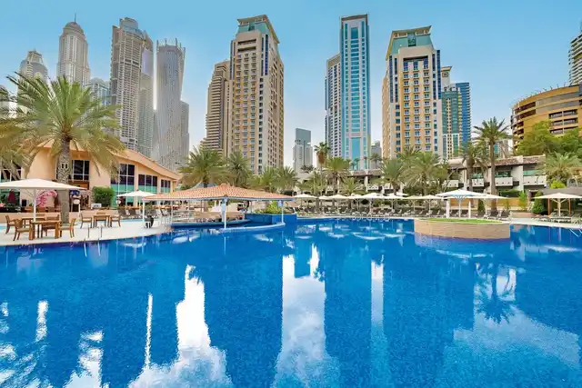 Al Habtoor Grand Resort, Autograph Collection Pool