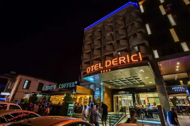 Derici Hotel Aussenansicht