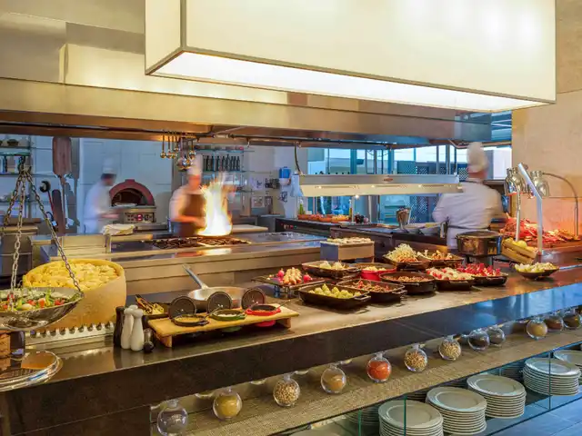 Swissôtel Grand Efes Izmir Restaurant